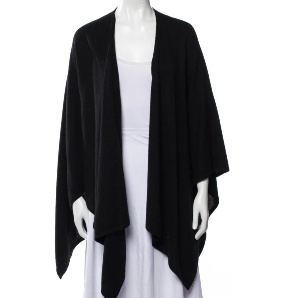 The Cashmere Project Classic Wrap in Black. NWT. One size fits all.